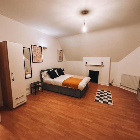 Spacious 3 Rooms In Tooting 伦敦 外观 照片