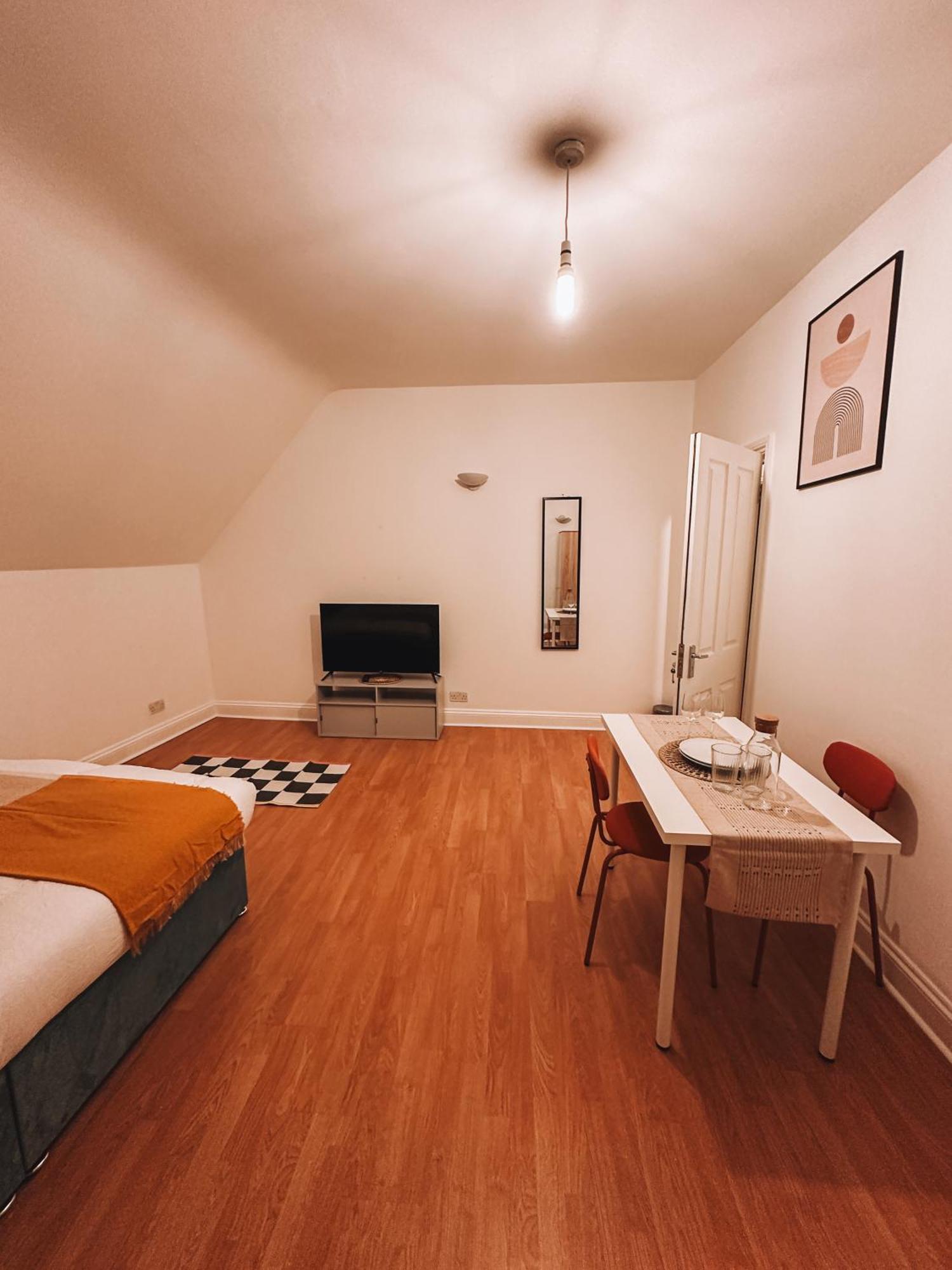 Spacious 3 Rooms In Tooting 伦敦 外观 照片