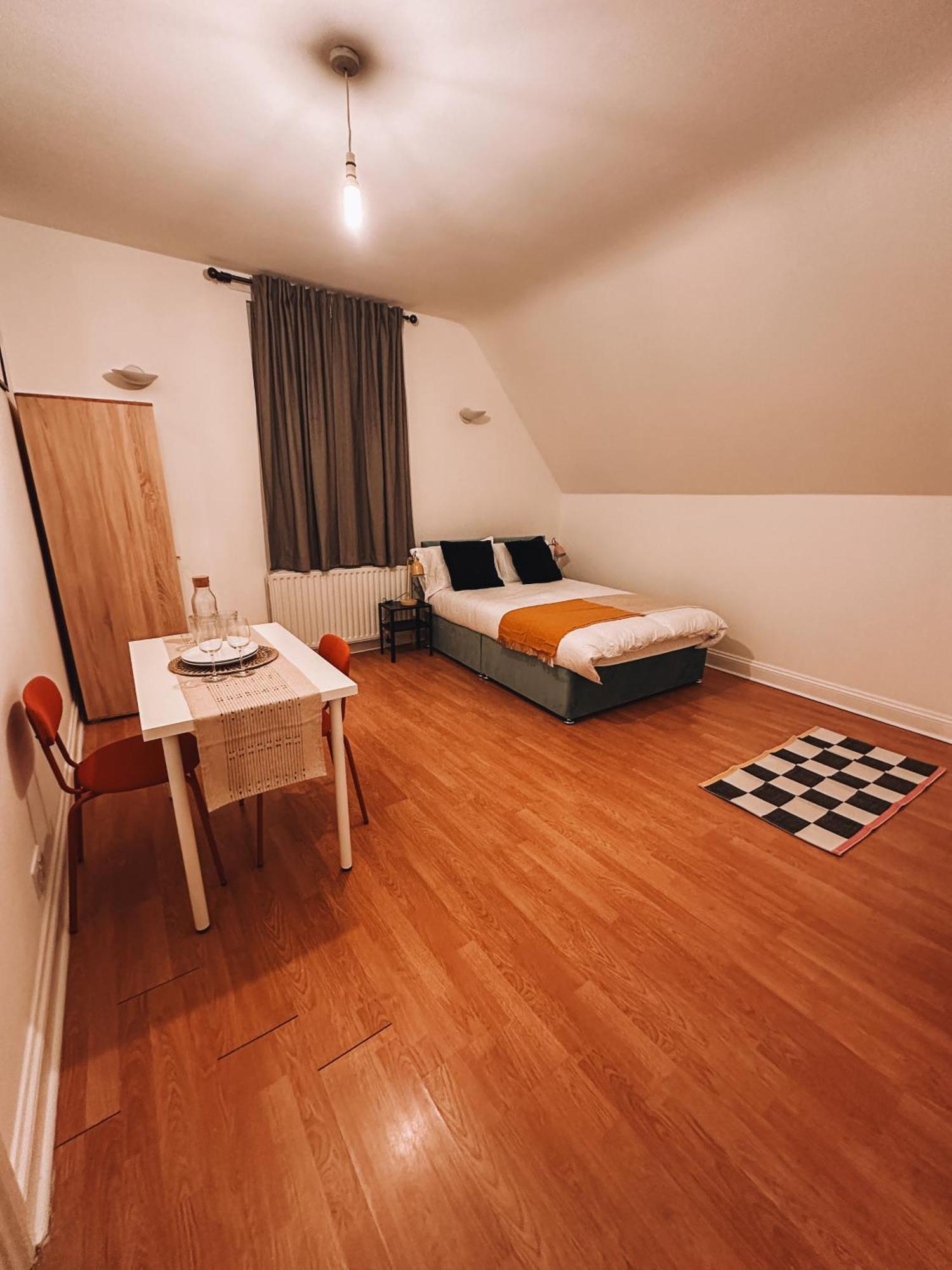 Spacious 3 Rooms In Tooting 伦敦 外观 照片